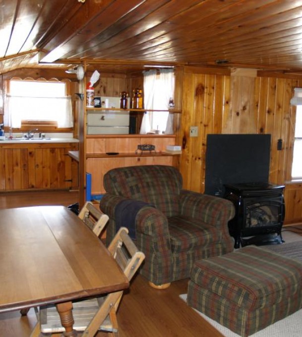 Morgan Cabin Rental at Solair